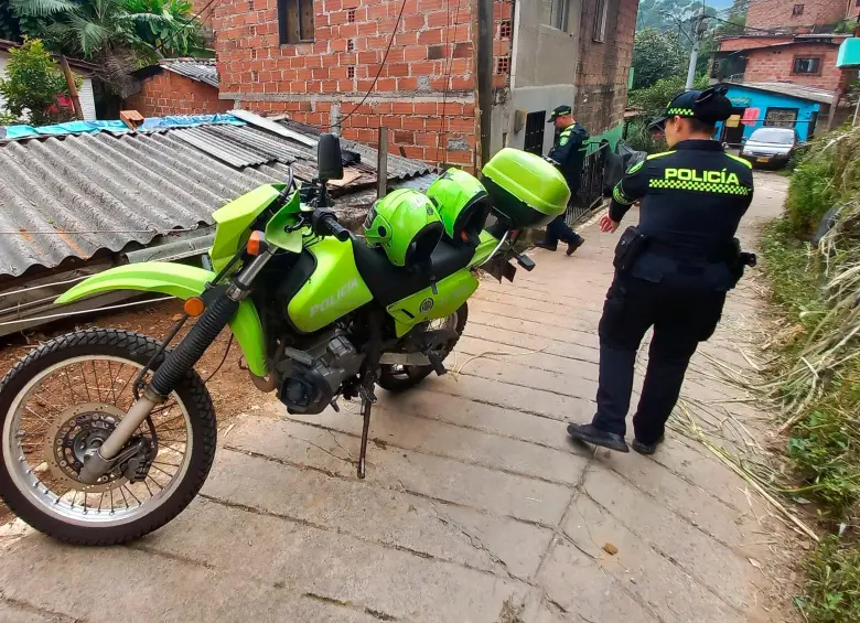 Los uniformados podrán llevar sus armas a sus casas para poder contrarrestar los ataques de los grupos armados ilegales contra la fuerza pública. FOTO: EL COLOMBIANO