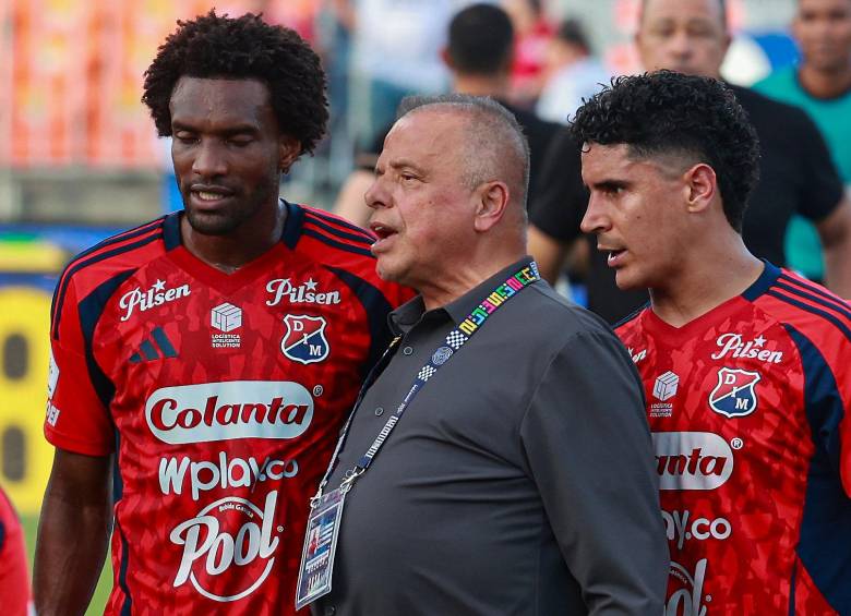 Raúl Giraldo está abierto a escuchar ofertas por el club. FOTO MANUEL SALDARRIAGA