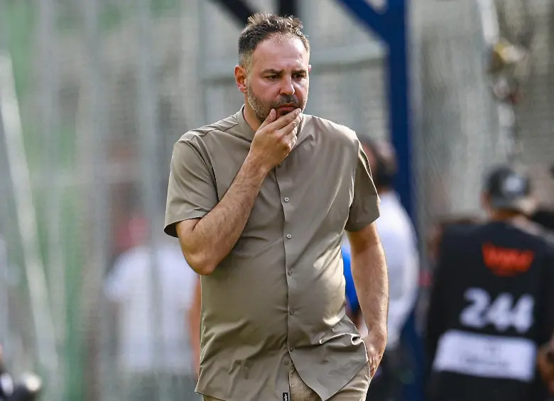 Jonathan Risueño, de 43 años de edad, es el técnico de Deportivo Pasto. FOTO MANUEL SALDARRIAGA