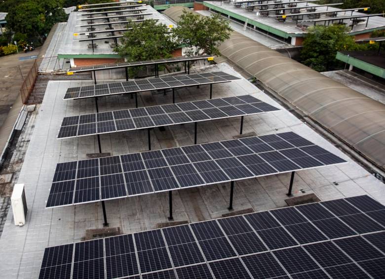 Más de 100 empresas postuladas a tercera subasta de energía renovable