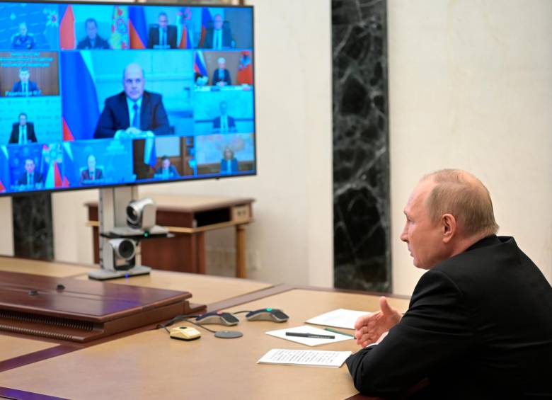 El presidente Vladimir Putin coordinó desde Moscú los ejercicios de defensa, que incluyen aspectos nucleares. FOTO Efe