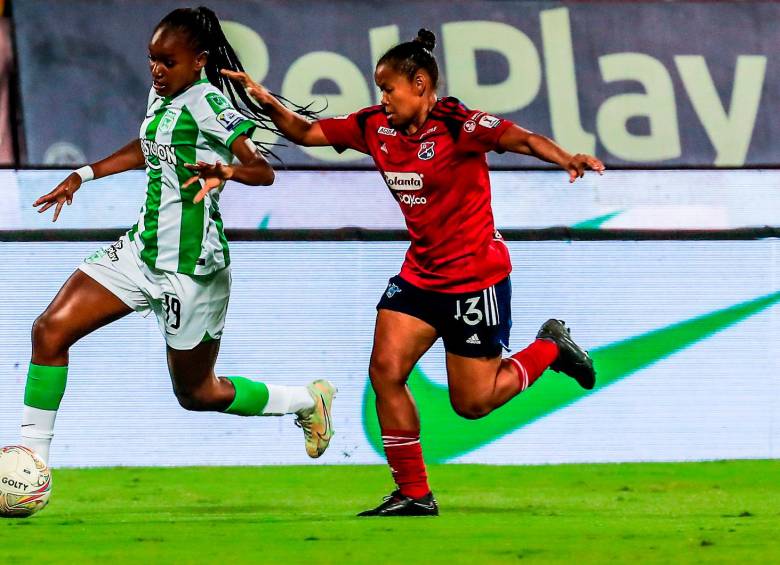 Atlético Nacional que venció 3-1 a DIM recibirá este viernes en el Atanasio Girardot a Santa Fe, por el duelo de ida de la semifinal de la Liga Femenina.FOTO JAIME PÉREZ 