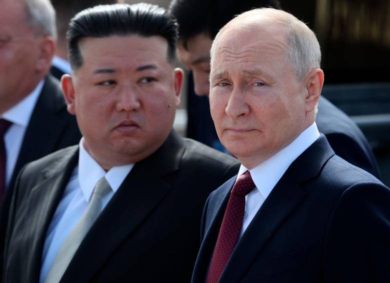 El líder norcoreano Kim Jong Un llegó a Moscú en su propio tren blindado. La visita a Vladimir Putin se enmarca en un interés mutuo de cooperación militar, lo que despertó alerta en EE.UU. FOTO Getty