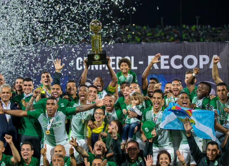 El momento del festejo de hace siete años cuando Nacional ganó la Recopa. FOTO JUAN ANTONIO SÁNCHEZ