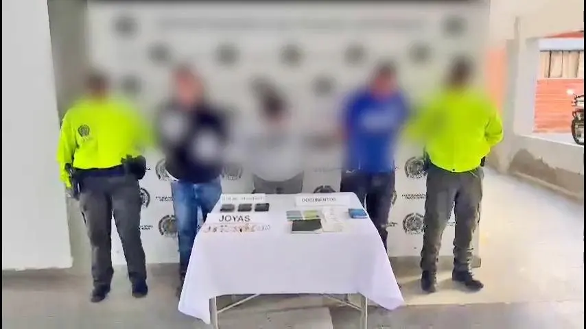 Capturados deberán responder por los delitos de concierto para delinquir y hurto calificado y agravado. FOTO: CORTESÍA POLICÍA ANTIOQUIA