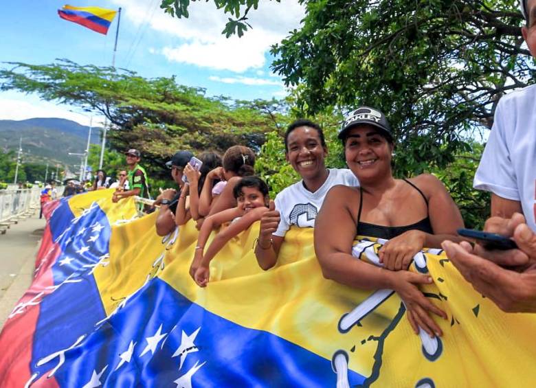 La frontera entre Colombia y Venezuela se reabrió este 26 de septiembre tras ocho años de cierre. FOTO: ANDRÉS CAMILO SUÁREZ 