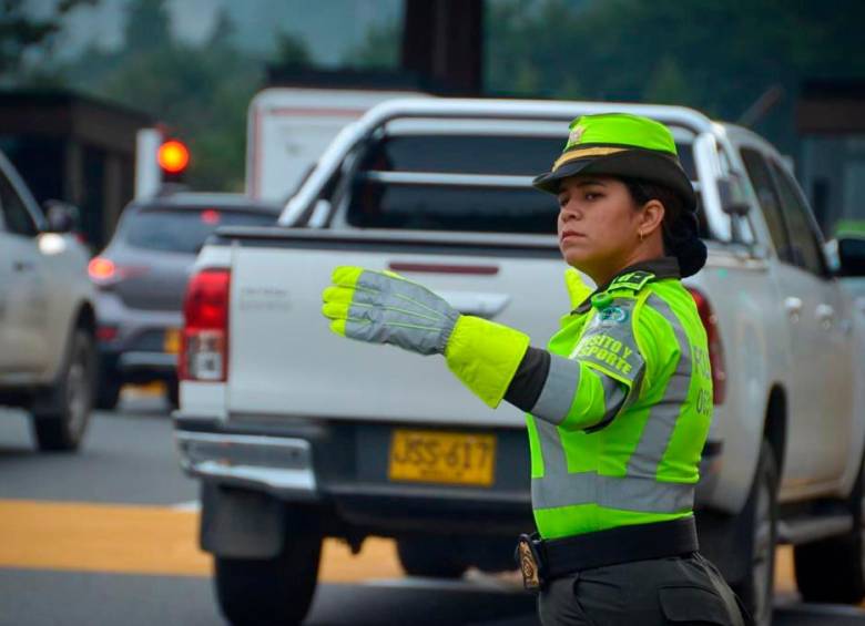 La Policía tendrá más de 5.000 uniformados en las carreteras antioqueñas, 1.000 de ellos en vías secundarias y terciarias. FOTO: CORTESÍA POLICÍA.