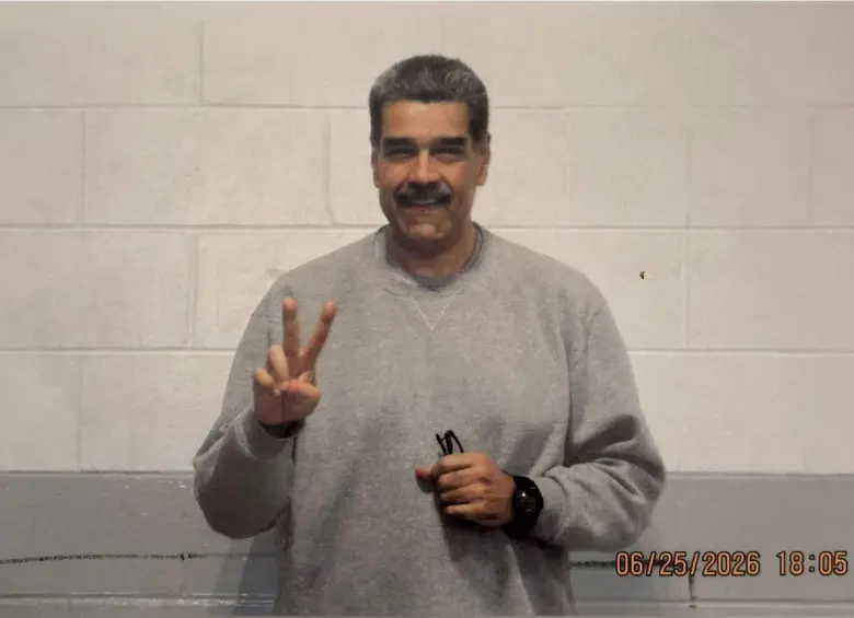 Nicolás Maduro aparece en nuevas fotografías difundidas este domingo, en las que viste ropa deportiva gris y sonríe. Foto: X @NicolasMaduro