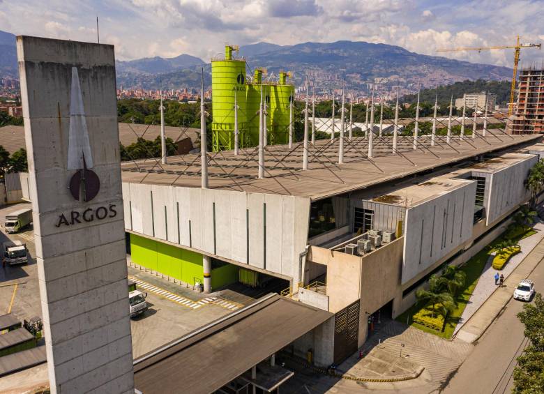 El Grupo Argos ocupó la casilla 595 entre las mejores 750 empresas del mundo, según Time y Statista. FOTO MANUEL SALDARRIAGA
