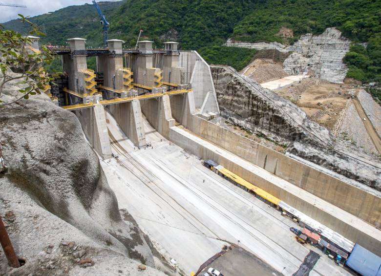Decanos de ingeniería de Antioquia abogan por no frenar ni atrasar la construcción de Hidroituango. FOTO Juan Antonio Sánchez