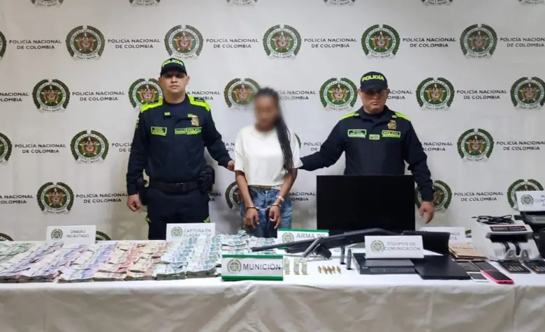 La sospechosa fue enviada a la cárcel mientras se resuelve su situación judicial. FOTO: Cortesía Fiscalía