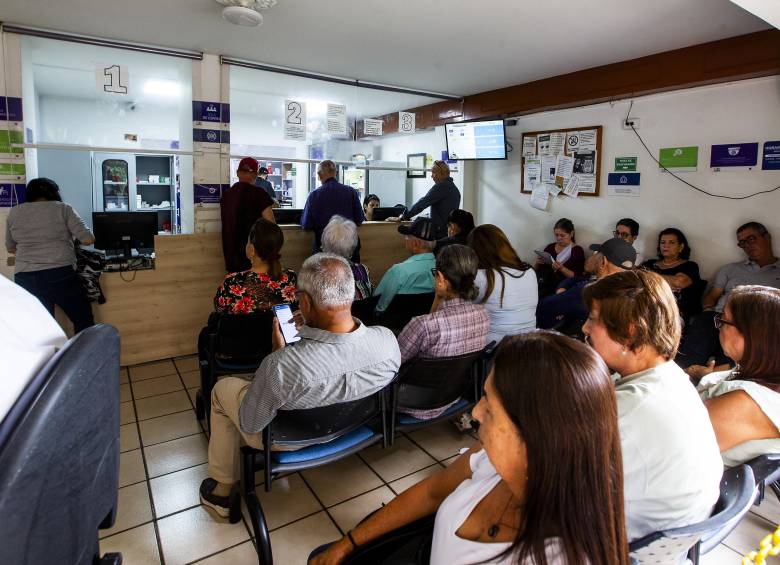 Imagen de referencia de atención de una sede del Fomag en Medellín. Foto: Julio César Herrera Echeverri.