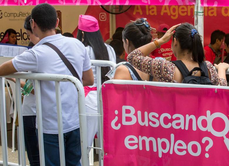 Compañías como Bancolombia están buscando nuevos empleados sin experiencia previa. FOTO juan antonio sánchez