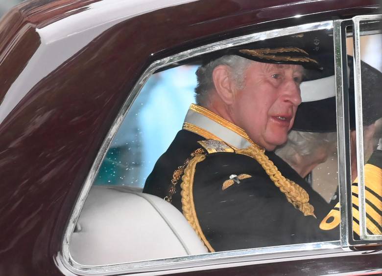 Carlos III llega al trono a sus 73 años. FOTO: EFE