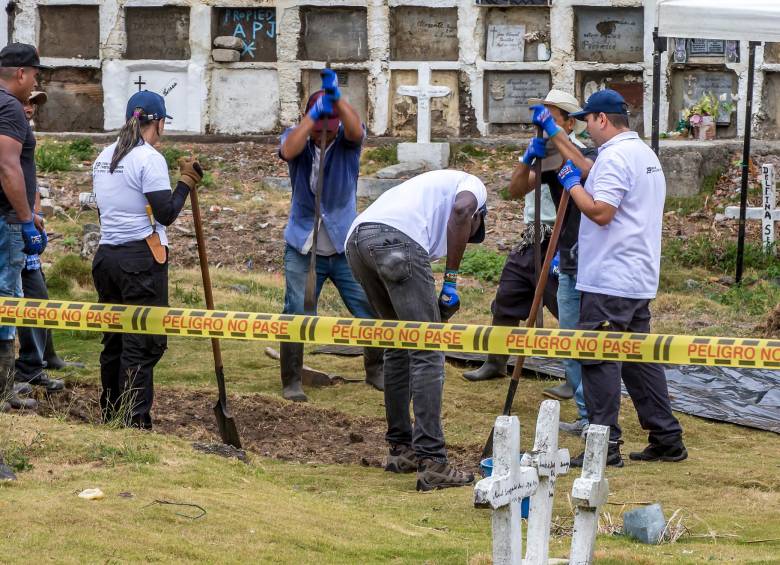 En el Cementerio Las Mercedes han recuperado 40 restos víctimas de desaparición forzada de los cuales ya entregaron ocho a sus familias. FOTO: JUAN A. SÁNCHEZ
