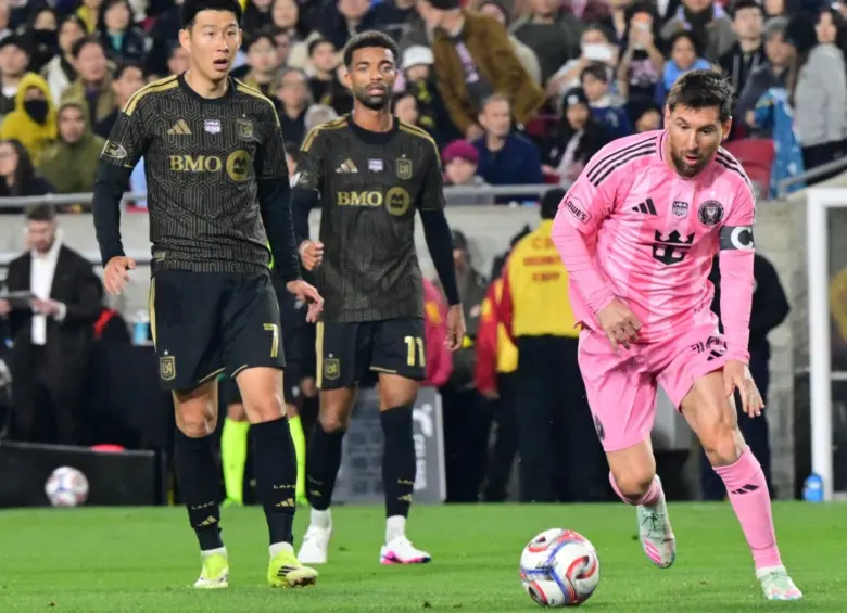 Messi contra el equipo de Son Heung-min en la liga norteamericana. FOTO: AFP