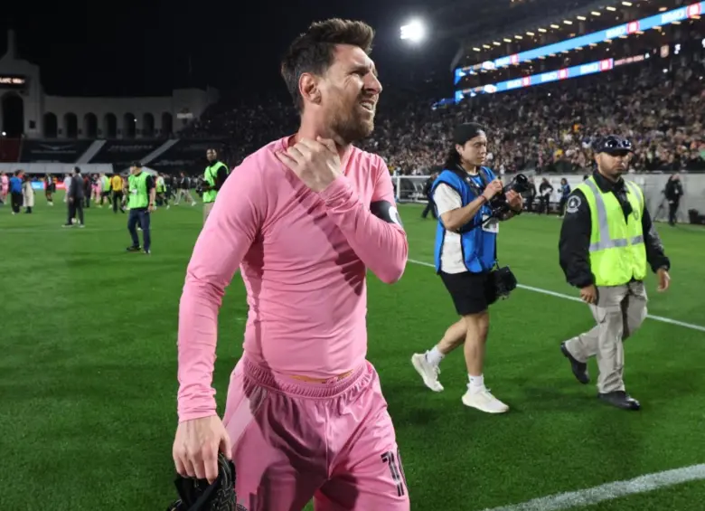  Lionel Messi es el capitan del Inter Miami que comenzó perdiendo en la MLS 2026. FOTO: AFP