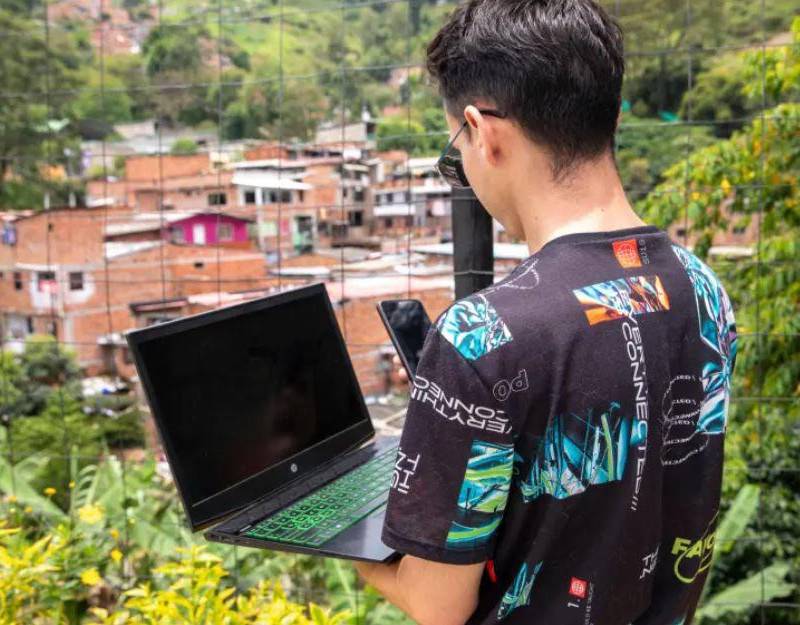 En diez años, el concurso ha beneficiado a 2.700 colegios y más de 12.500 estudiantes y docentes. FOTO: Archivo EL COLOMBIANO Carlos Velásquez