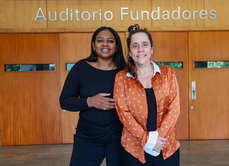 Susana Palacios y Clara Cristina Acosta son las responsables de la programación cultural de Eafit. FOTO manuel saldarriaga