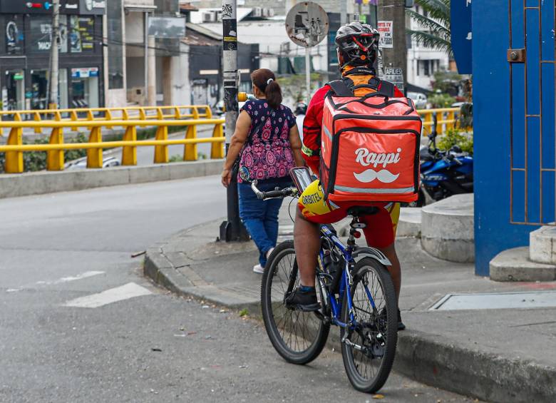 Para acceder al seguro, los repartidores deben estar activos en la plataforma. FOTO: MANUEL SALDARRIAGA