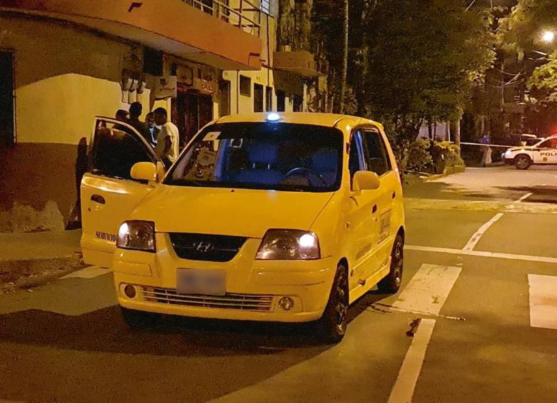 El taxista fue responsable de daños contra varios vehículos y heridas a un vecino del sector. IMAGEN DE REFERENCIA