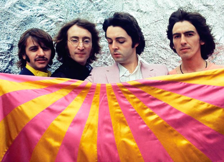 Now and then se publicará como doble cara A, con el single de debut de la banda en 1962 Love me do y una portada del artista estadounidense Ed Ruscha. Fotos: Cortesía