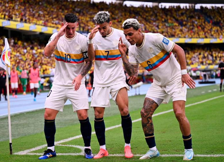 El volante cucuteño James Rodríguez se consolidó como el líder natural del seleccionado colombiano y ha logrado impulsar a jóvenes como Richard Ríos y Luis Díaz para que muestren su mejor nivel. FOTO afp 