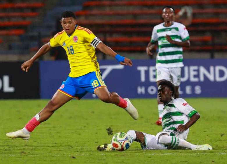 La Selección Colombia Sub 17 que dirige Fredy Hurtado sigue firme en la Copa Imposible y este jueves disputará el duelo de cuartos de final del torneo. FOTO MANUEL SALDARRIAGA 