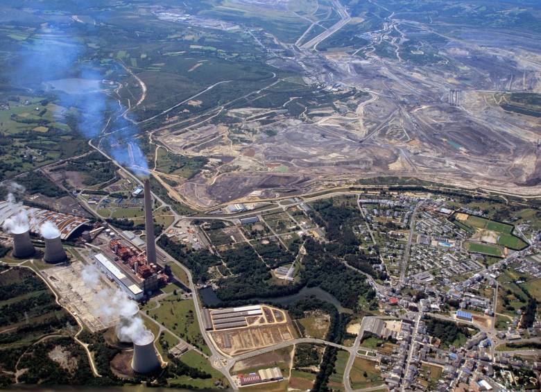 Así se transformó la mina de lignito en Cerceda, España, hacia un lago que hoy es capaz de abastecer agua potable. FOTO Getty