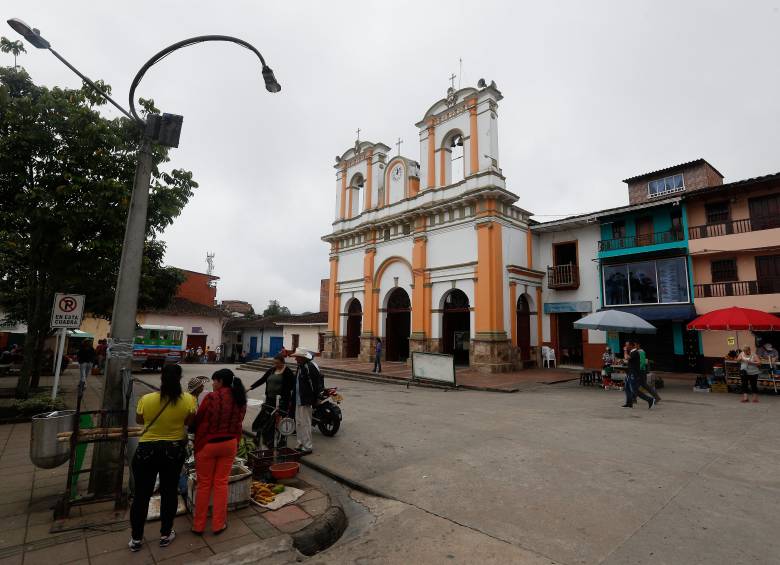 Este año Anorí ha sido testigo de masacares, muertes por minas antipersonal, desplazamientos masivos y combates. FOTO: MANUEL SALDARRIAGA
