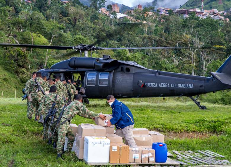 El mal tiempo reinante en Ituango no ha permitido la llegada de las ayudas que se encuentran represadas en Medellín. Foto Juan Antonio Sánchez Ocampo