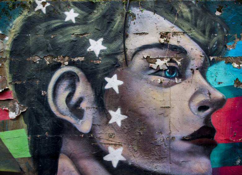 En algunos murales ya es evidente el paso del tiempo y la necesidad de restaurarlos. FOTO: Julio César Herrera.