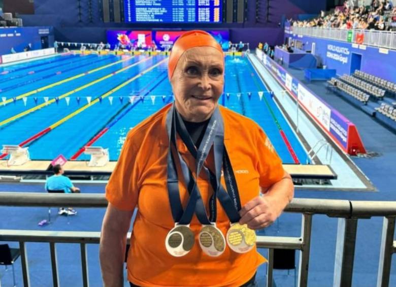 Eliana Busch viene de ganarse cuatro medallas en el Campeonato Mundial Máster de Natación en Doha, Catar. FOTO: REDES SOCIALES @eliana_busch