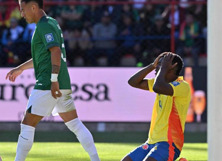 El delantero de la Selección Colombia, Jhon Córdoba, tuvo varias opciones de gol en el partido con Bolivia. FOTO: GETTY 