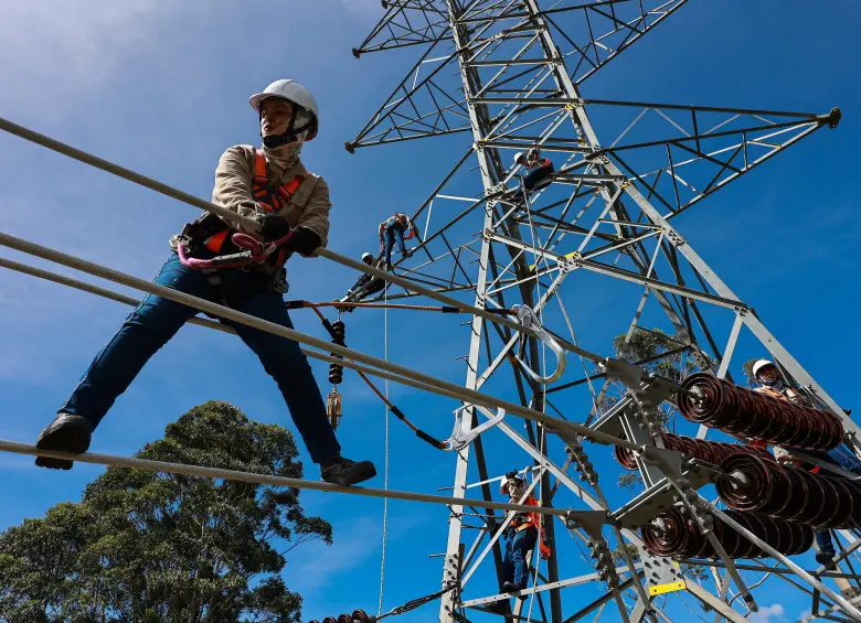 La CREG abrió consulta pública sobre proyectos regulatorios que buscan aumentar la disponibilidad de energía y proteger el suministro eléctrico nacional. FOTO MANUEL SALDARRIAGA