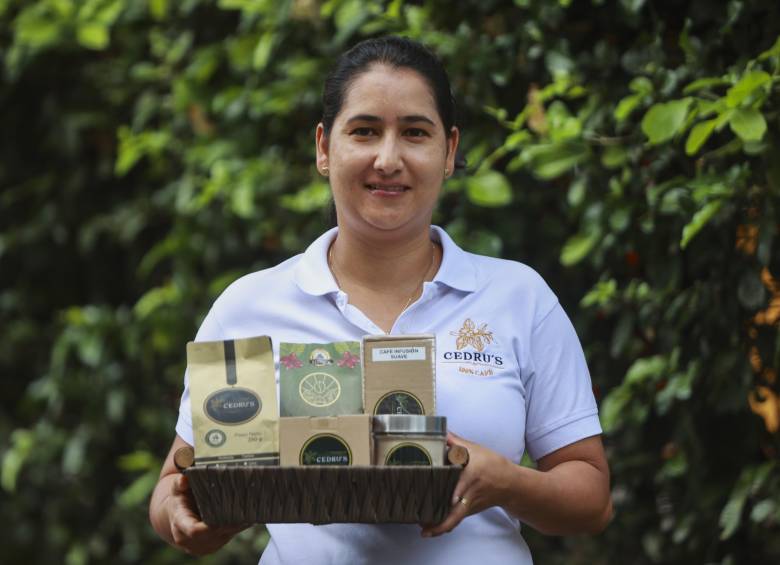 Jacqueline pertenece a Agrocafés S.J., la asociación de caficultores de San Jerónimo, que surgió de un curso de generación de proyectos de café. FOTO MANUEL SALDARRIAGA