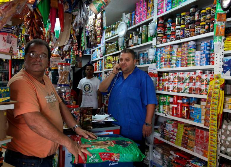 En Antioquia se estima que existan unas 30.000 tiendas de barrio, mientras en Colombia serían 500.000. FOTO EL COLOMBIANO