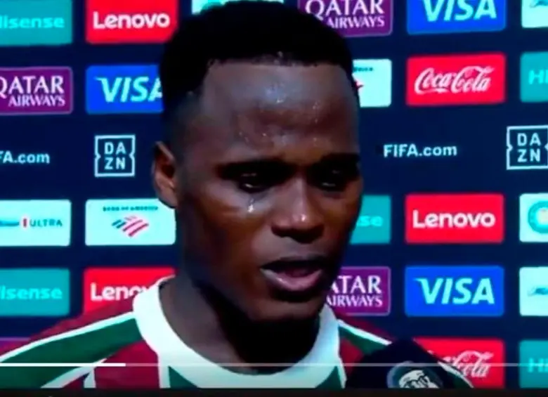 El colombiano Jhon Arias terminó en llanto, tras la eliminación de Fluminense del Mundial de Clubes. FOTO: Captura de video