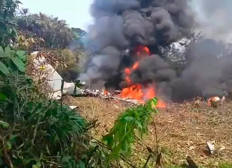 Petro agradeció en 2022 a Gobierno gringo por donación de aviones que hoy llama “chatarra” tras accidente en Putumayo