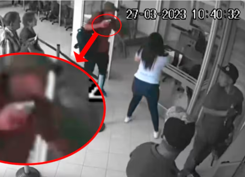 Los tres capturados incluso vestían prendas de la fuerza pública para cometer sus violentos atracos. FOTO: CORTESÍA