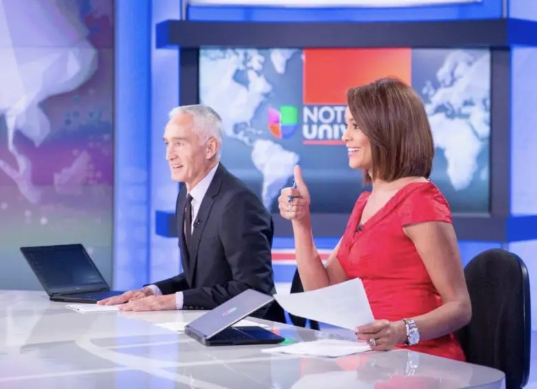 Ilia Calderón y Jorge Ramos presentando en Univisión Noticias. Foto: tomada de X @iliacalderon