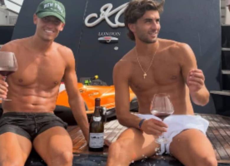 Las fotografías de Ferran Torres y Marcos Llorente durante sus vacaciones en Ibiza se hicieron virales y desataron especulaciones en redes sociales, aunque ninguno de los futbolistas ha respondido a los rumores. FOTO: tomada de Instagram vía Ferran Torres. 
