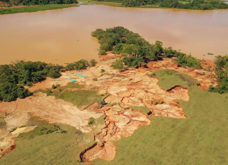 Según la JEP, 500 veredas en el Bajo Cauca quedaron semidesérticas por culpa de la minería ilegal y los cultivos ilícitos. FOTO: MANUEL SALDARRIAGA