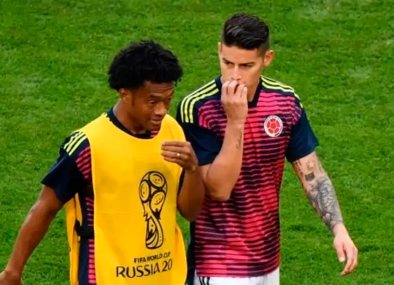 Juan Guillermo Cuadrado junto a James Rodríguez en la Selección Colombia. FOTO AFP