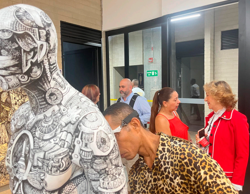 Uno de los planes es visitar la exposición que actualmente se encuentra en la Institución Universitaria de Envigado. FOTO Cortesía IUE