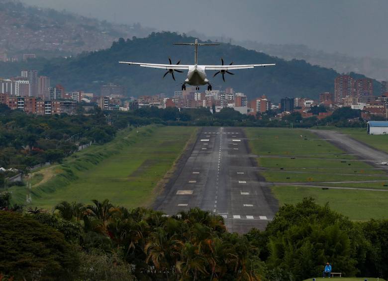 Desde 2006, cuando se firmó el contrato con un privado, la entidad no se encarga de operar el aeropuerto. FOTO Manuel Saldarriaga