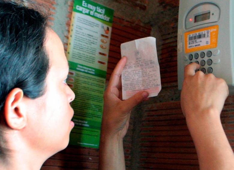 Los comercializadores estuvieron expuestos al precio de bolsa en un 15,6% de la energía necesaria para atender a sus usuarios. FOTO Archivo