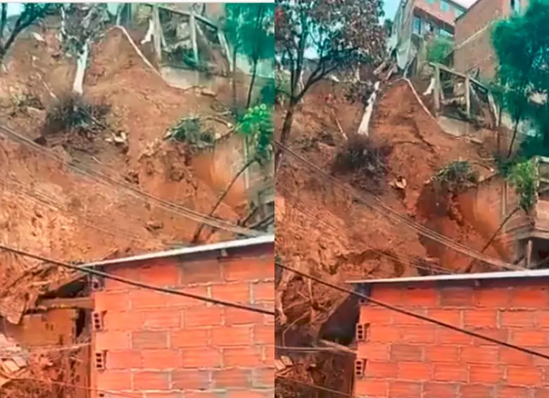 Este fue el deslizamiento que ocurrió en la mañana de este viernes en Villatina, en la misma zona donde se produjo la evacuación de más de 35 familias y en la que se han presentado situaciones de orden público. FOTO; CORTESÍA (TOMADA DE VIDEO)