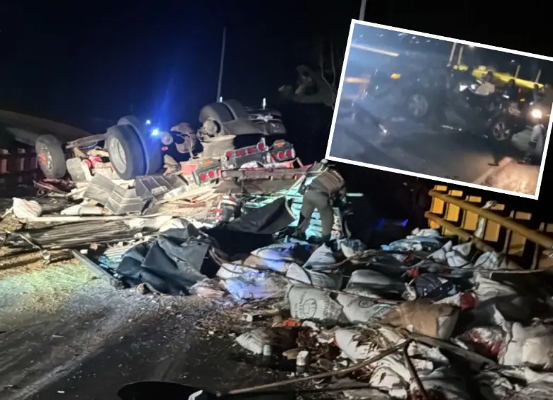 Así quedaron dos de los vehículos implicados en este accidente, el cual dejó como víctima a una pasajera del carro particular. Ocurrió a pocos metros del acceso al municipio de Ebéjico, Antioquia. FOTOS: CORTESÍA