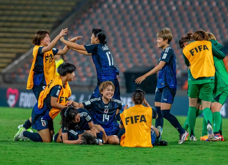 La futbolista Manaka Matsukubo (número 10) marcó los dos goles de la victoria de Japón. FOTO: Juan Antonio Sánchez